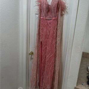 Chic Pink Lace Maxi Dress